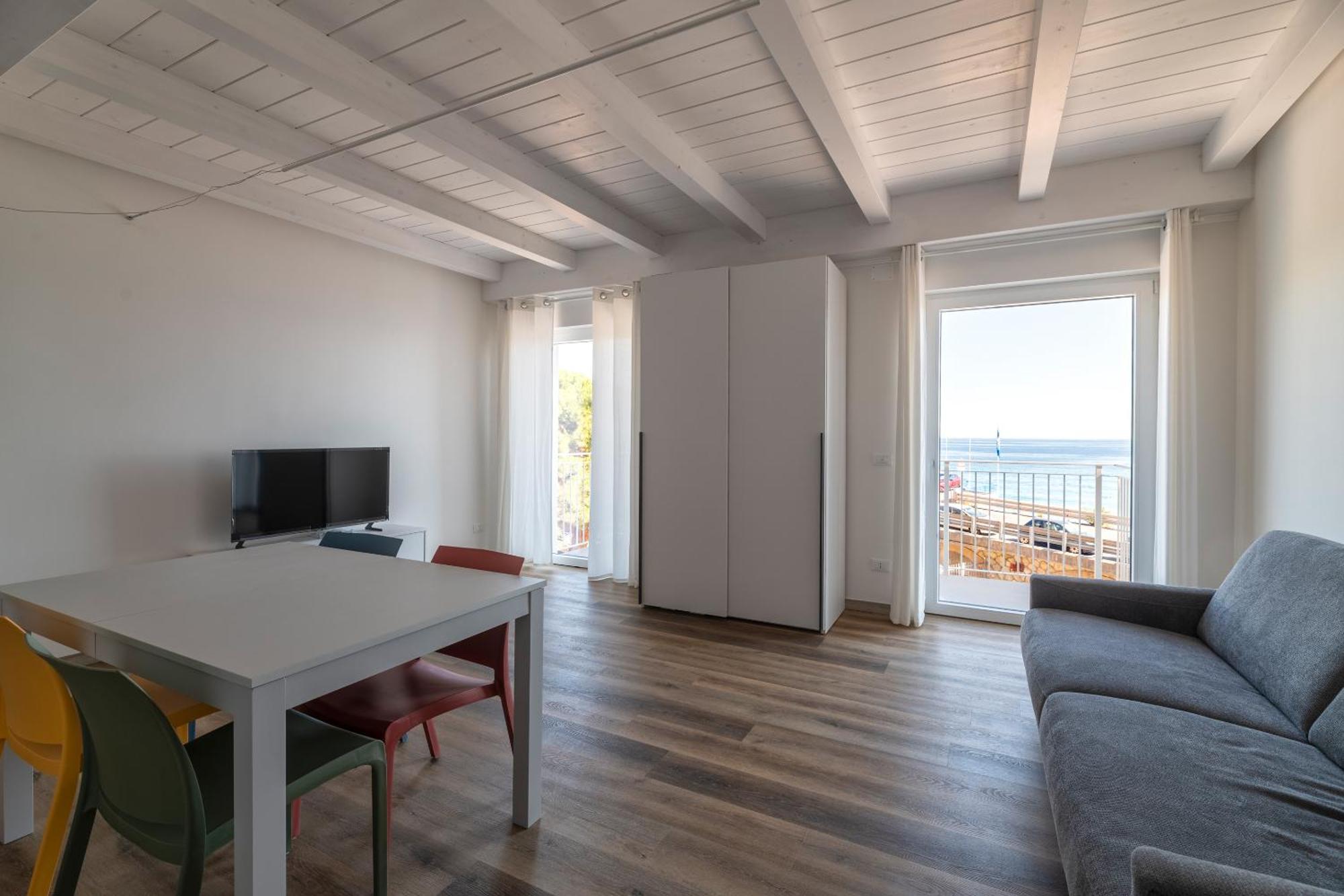 Monolocale con Vista Mare